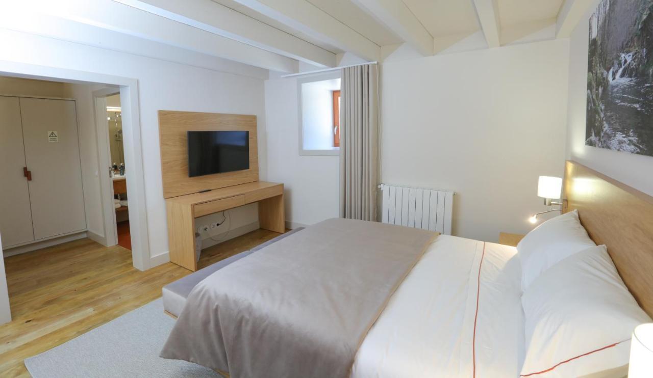 Quinta Da Riba Ma Guest House Santa Leocadia Екстериор снимка