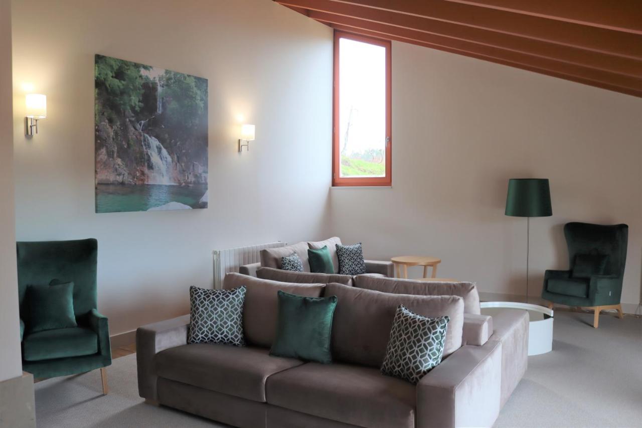 Quinta Da Riba Ma Guest House Santa Leocadia Екстериор снимка