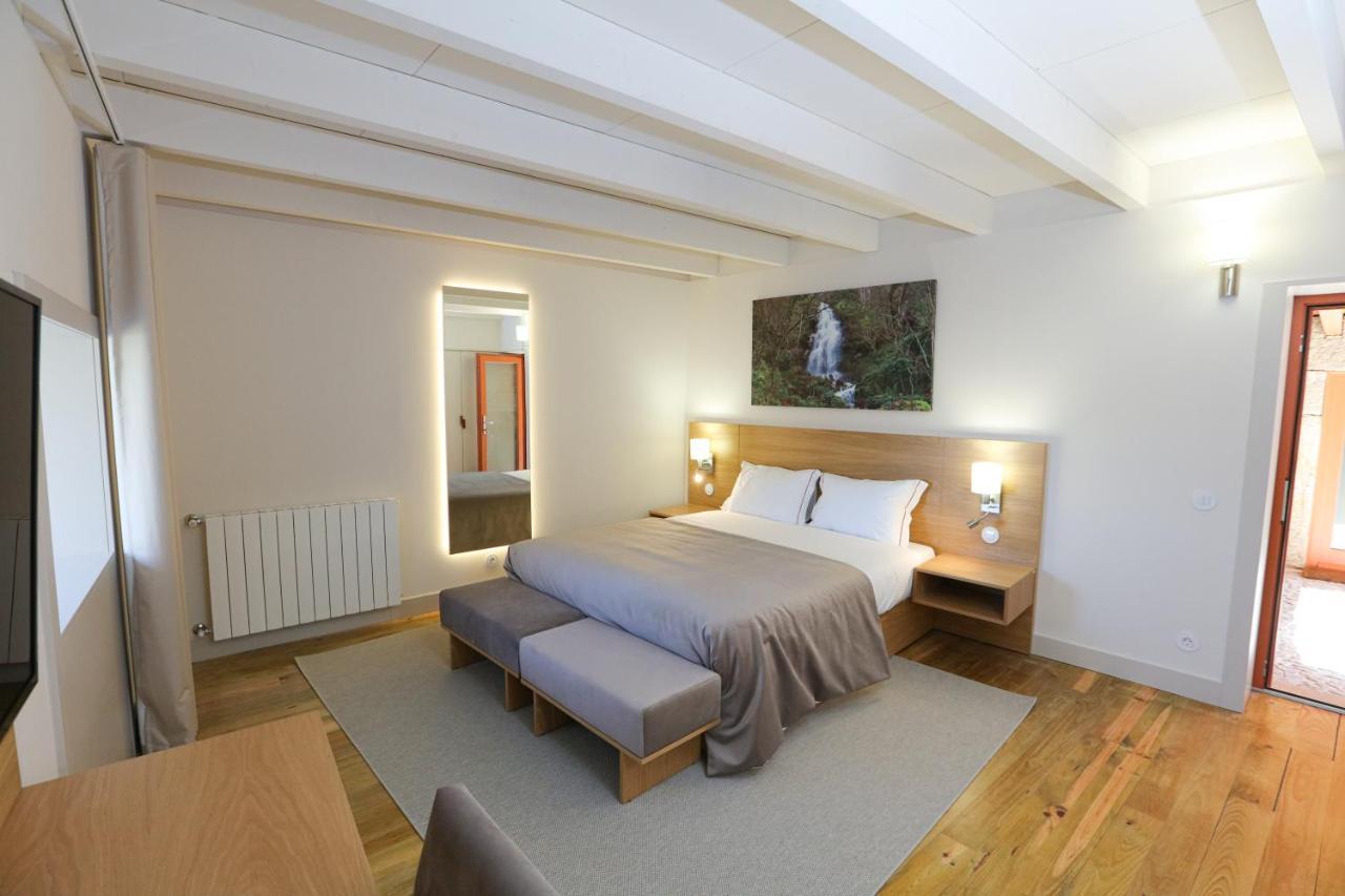 Quinta Da Riba Ma Guest House Santa Leocadia Екстериор снимка